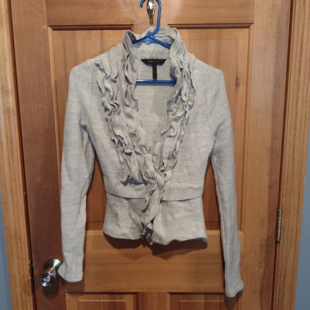 Women's BCBG Maxazria 100% wool sweater size XS